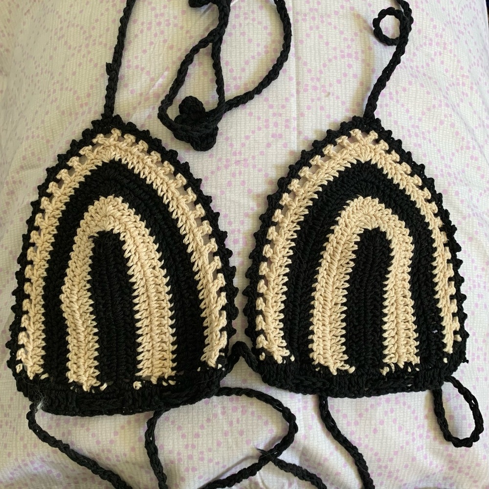 Black and Tan (cream)  crochet knit string bikini - Picture 4 of 7